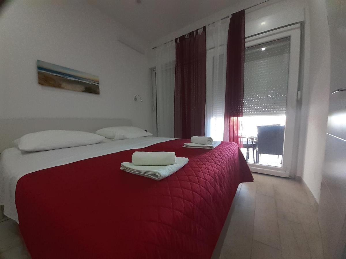 Omis Apartmani Mouse Экстерьер фото