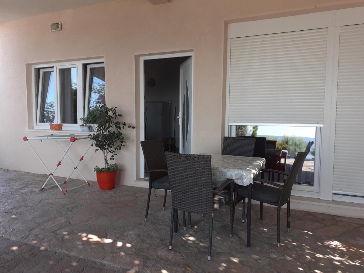 Omis Apartmani Mouse Экстерьер фото