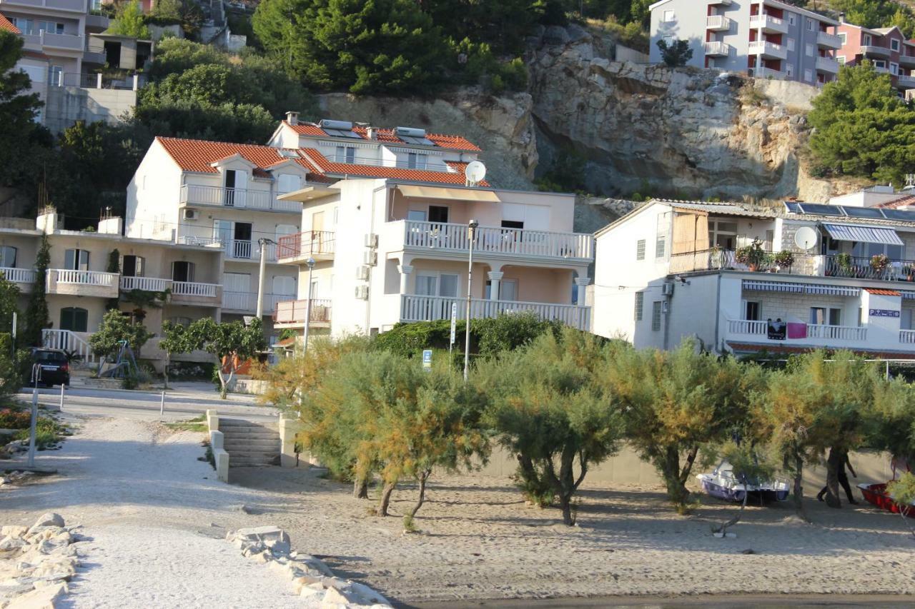 Omis Apartmani Mouse Экстерьер фото